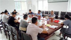市蚕种场党委中心学习组集中学习《习近平新时代中国特色社会主义思想学习纲要》