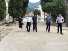 市农业农村局副局长汪成安一行 莅临我场调研指导