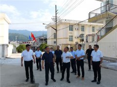市农业农村局局长徐杰一行到市蚕种场有限公司检查指导工作
