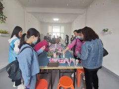 市委党校工会一行赴市蚕种场有限公司 开展“传承蚕丝文化，体验采摘乐趣”的调研体验活动