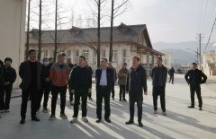 市粮食储备库有限公司党支部到 市蚕种场有限公司联合开展主题党日活动